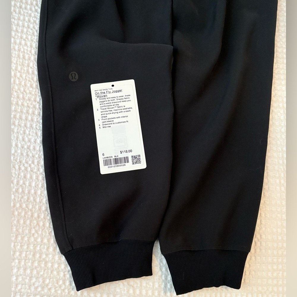 Lululemon On the Fly Jogger *Woven black 6